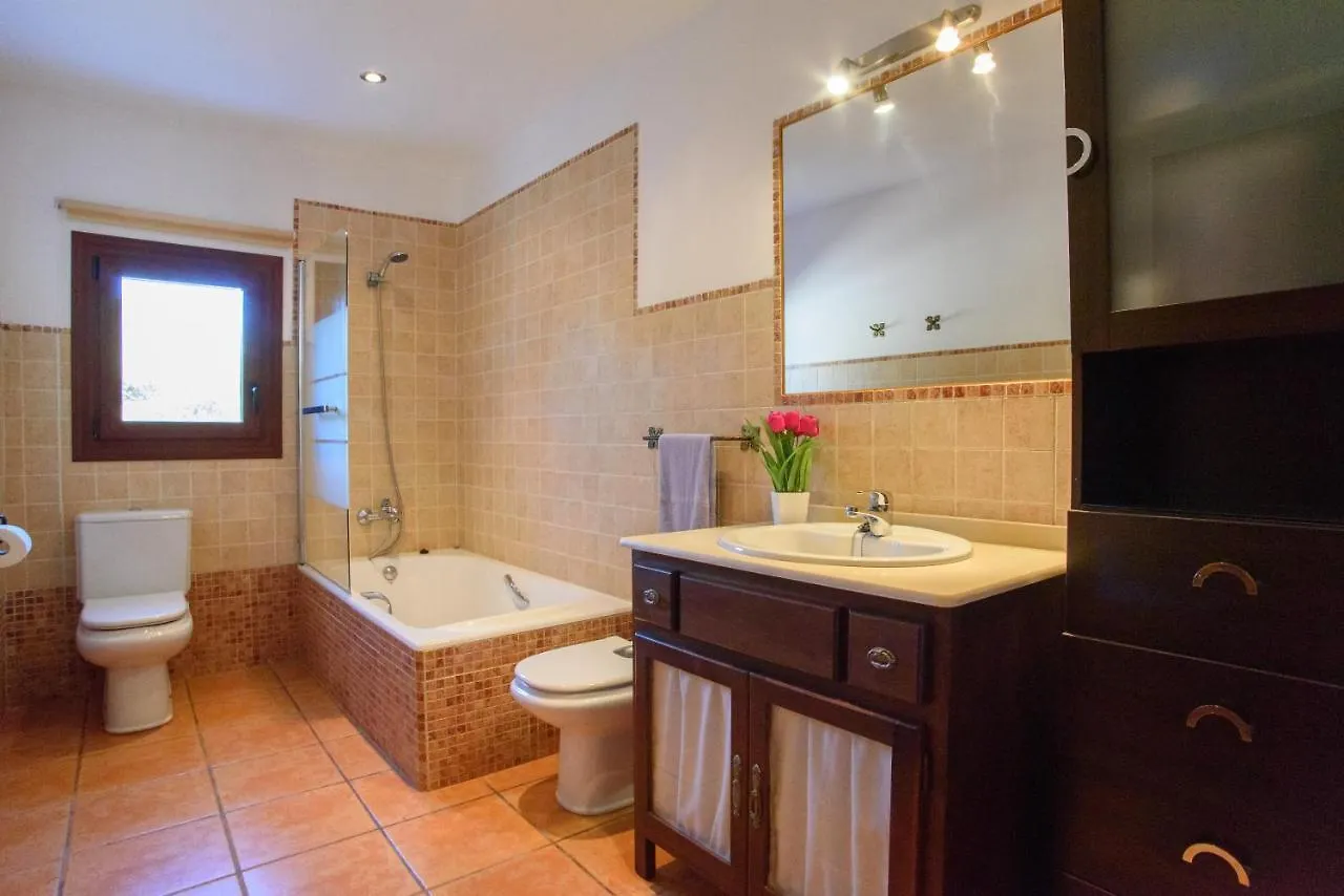 Finca Naveta Cala Ferrera  Holiday home Cala Ferrera (Mallorca)